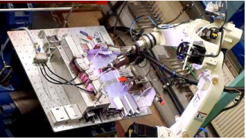 Robot- WIG- und MIG-Schweißanlage AVP 300